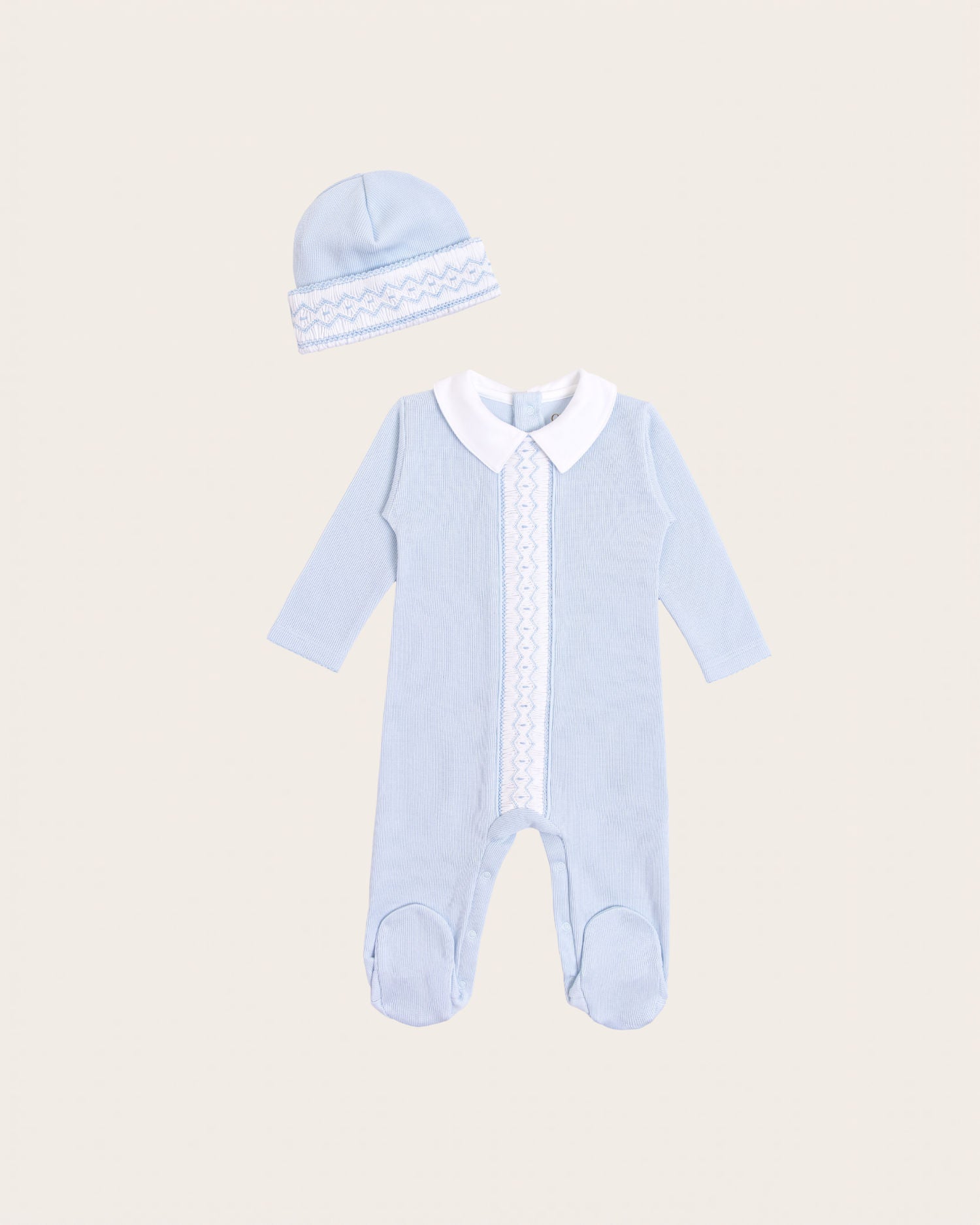 Set pelele y gorro de bebé bordado a mano · Celeste · Algodón Pima