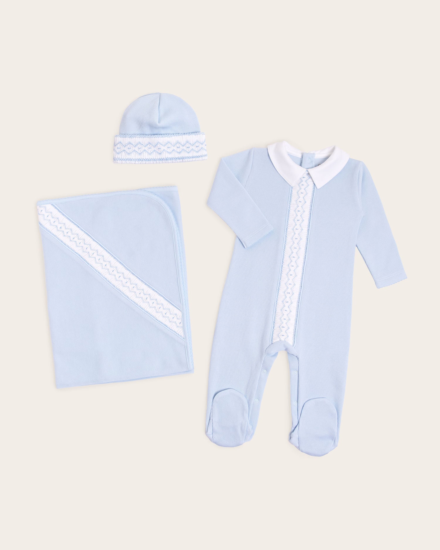 Set pelele, manta y gorro de bebé bordado a mano · Celeste · Algodón Pima