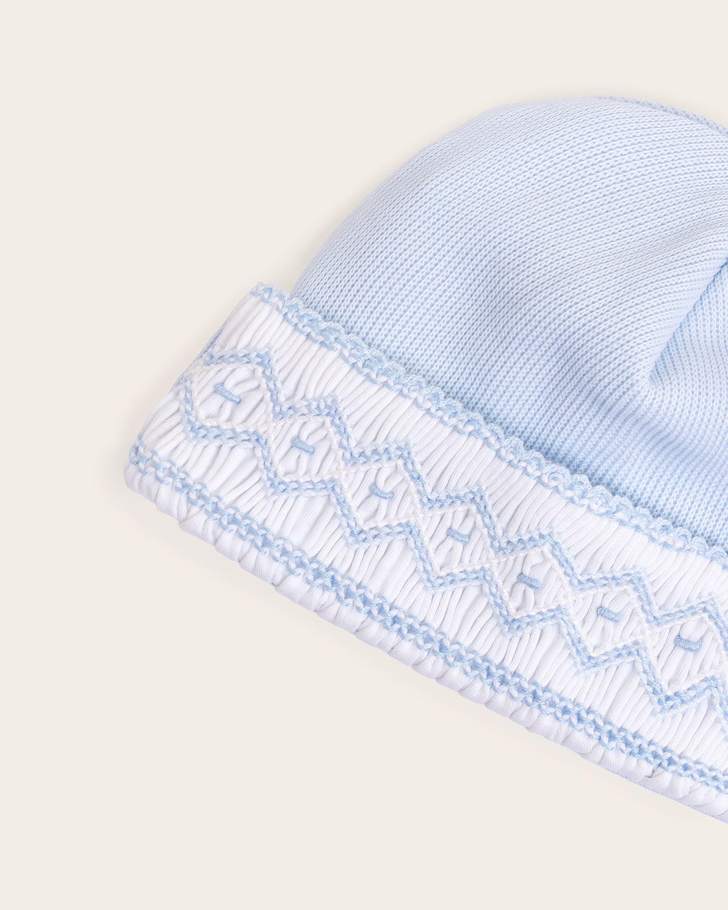 Gorro de algodón Pima para bebé | Nido de abeja bordado a mano