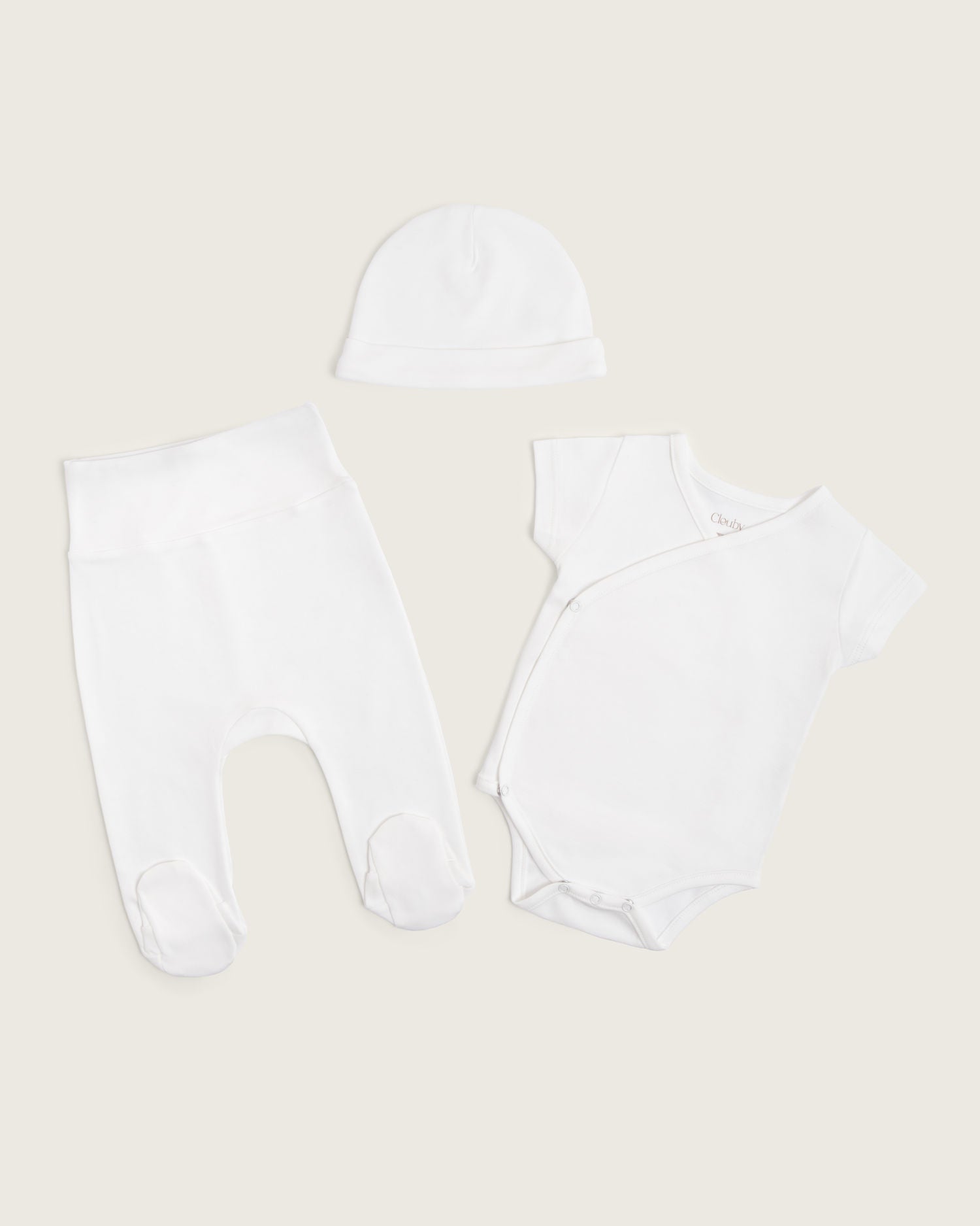 Set body kimono manga corta, pantalón con pie y gorro de bebé · Blanco Natural · Pima orgánico GOTS