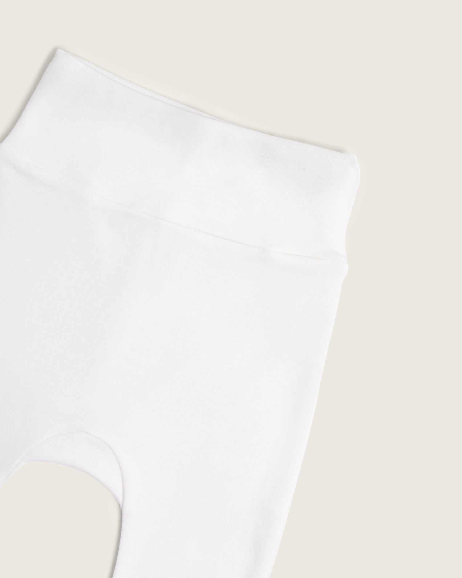 Pantalón de bebé con pies · Blanco Natural · Pima orgánico GOTS