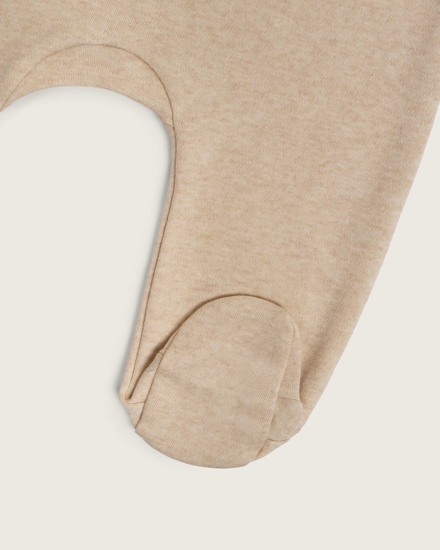 Pantalón de bebé con pies · Caramelo · Pima orgánico GOTS
